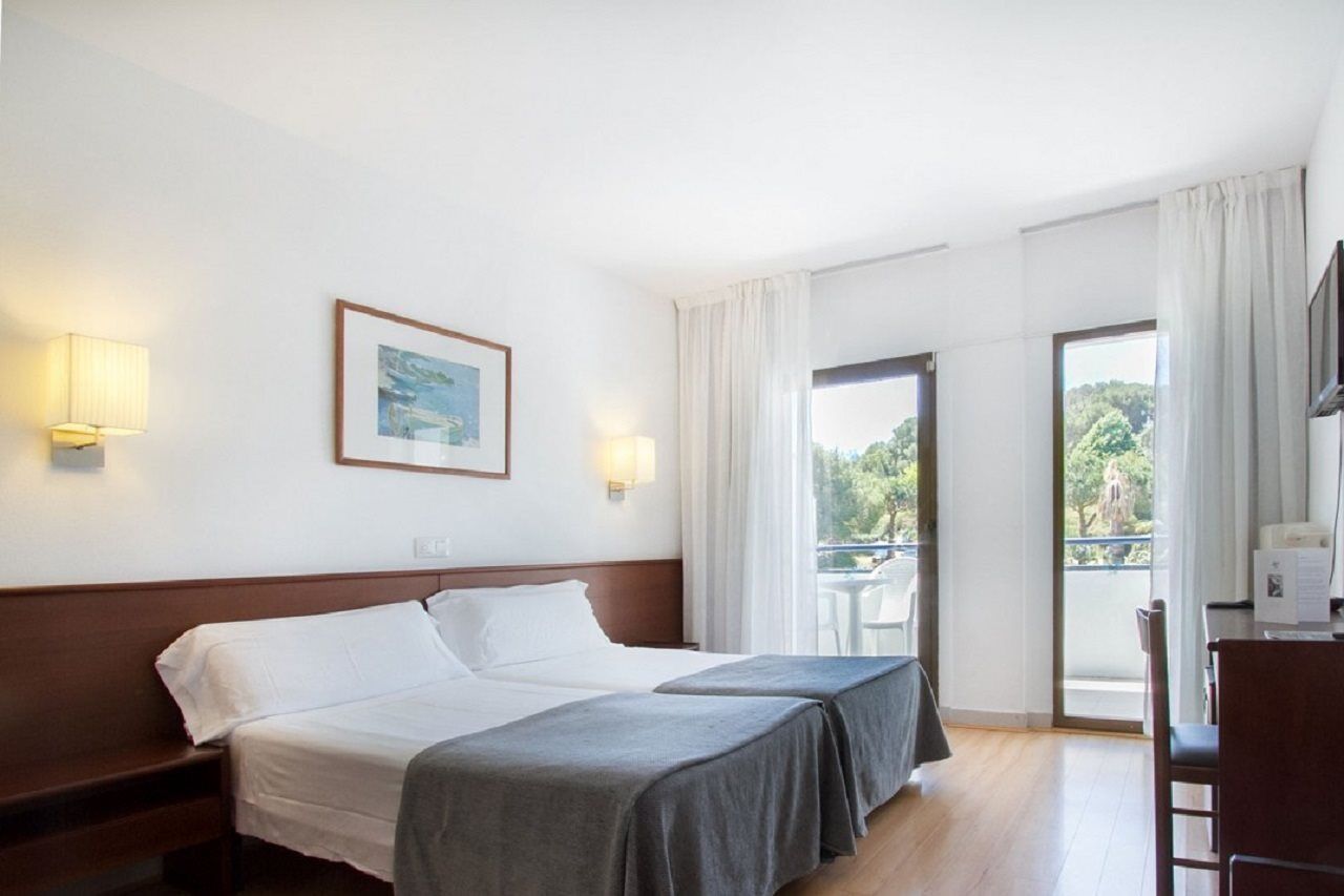 Hotel Gran Garbi & Aquasplash Lloret de Mar Bagian luar foto